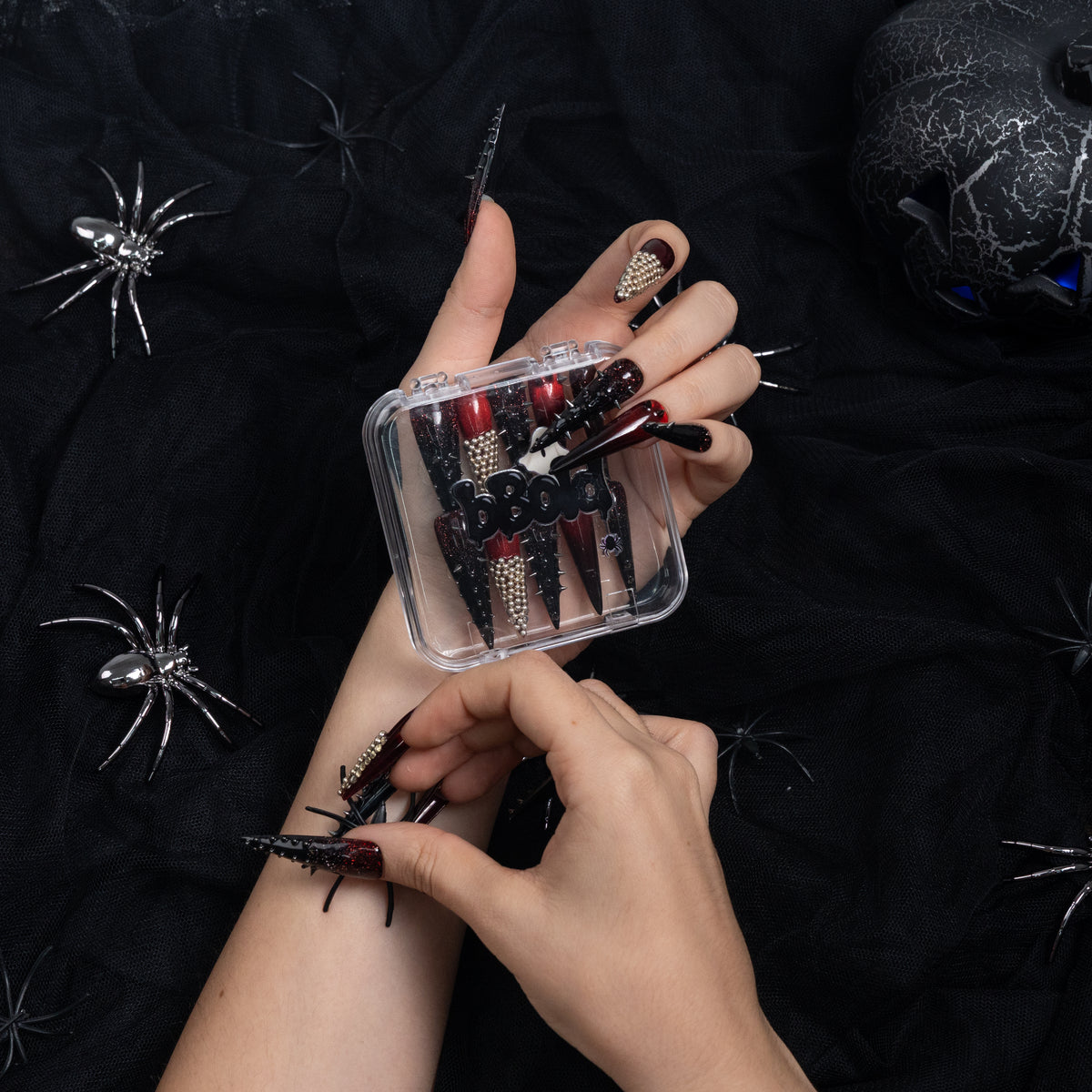 Venom Spikes Jel Takma Tırnak Seti